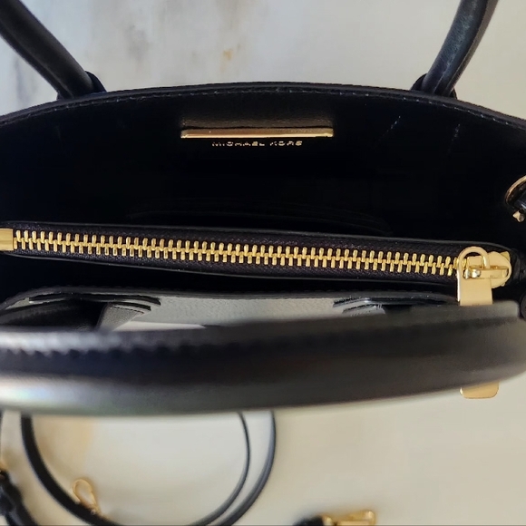 NWOT! Michael Kors Black Women's Convertible Crossbody Bag-NWOT - Picture 4 of 12